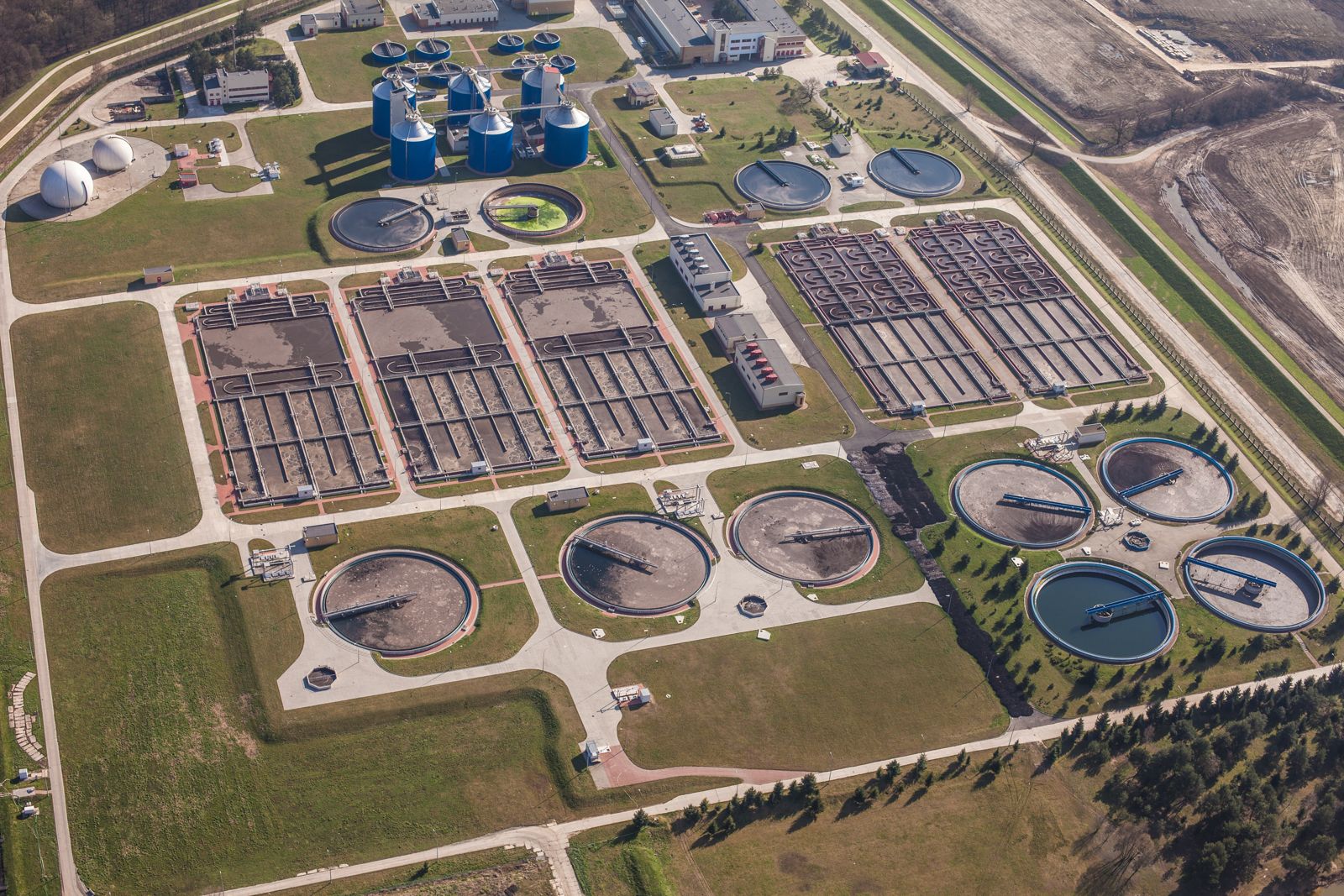 Aerial view of a modern water and wastewater treatment plant